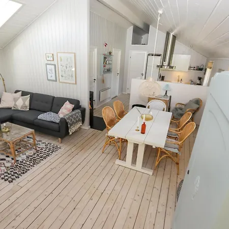 Modern 2nd Row Near North Sea Sj671 Harboør